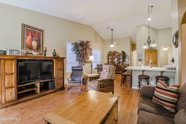 MLS: 6181368 Condo For Sale