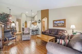 Photo #5: 6181368 Listing 