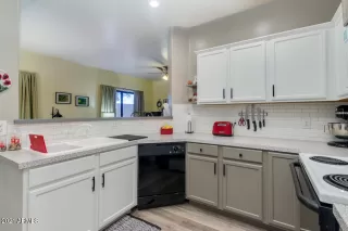 Photo #1: 6181424 Listing