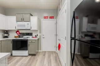 Photo #2: 6181424 Listing