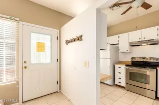 Photo #4: 6181501 Listing