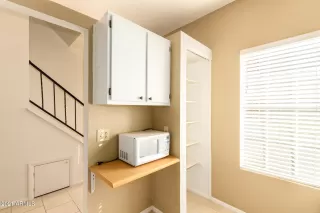 Photo #5: 6181501 Listing