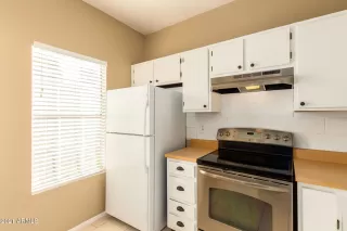 Photo #6: 6181501 Listing