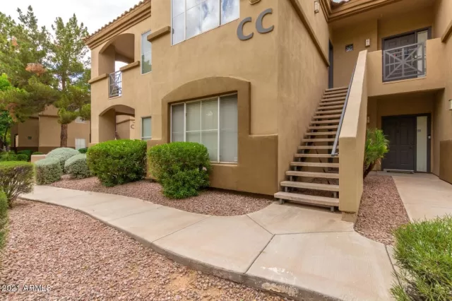 MLS: 6181673 Condo For Sale