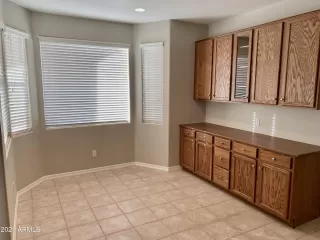 Photo #5: 6181723 Listing