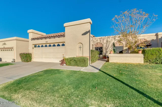 MLS: 6181860 Condo For Sale