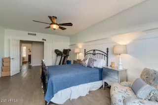 Photo #4: 6181860 Listing