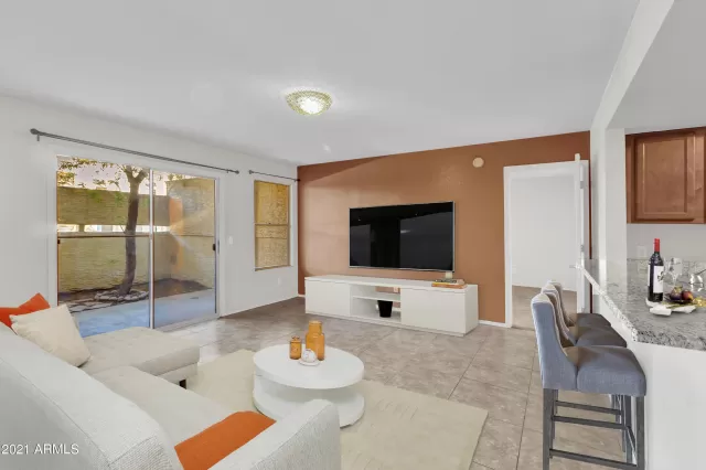 MLS: 6182115 Condo For Sale