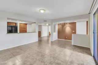 Photo #6: 6182115 Listing