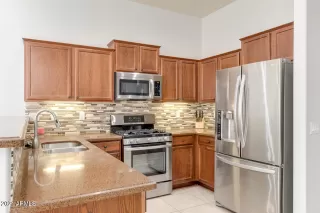 Photo #4: 6182138 Listing