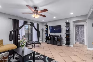 Photo #2: 6182285 Listing