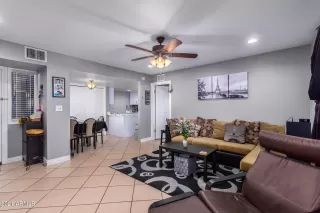 Photo #3: 6182285 Listing