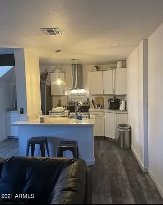 Photo #5: 6182354 Listing