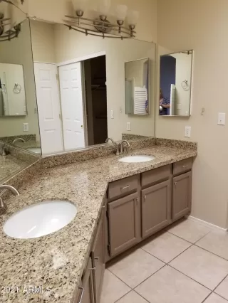 Photo #6: 6182552 Listing