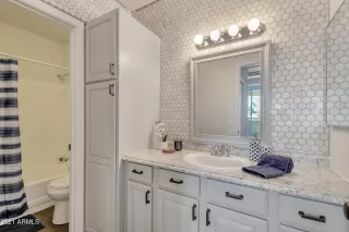 Photo #1: 6182795 Listing