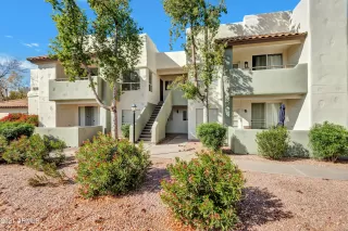 Photo #4: 6182795 Listing