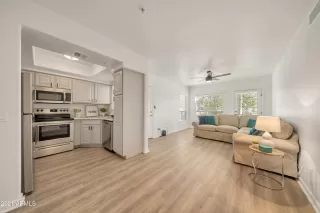 Photo #5: 6182795 Listing