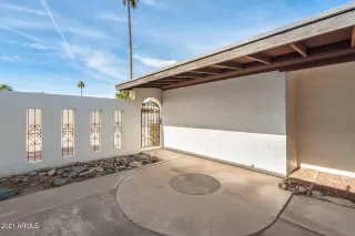 Photo #4: 6182894 Listing