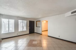 Photo #6: 6182894 Listing