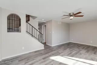 Photo #3: 6183001 Listing 