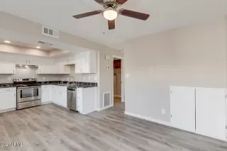 Photo #5: 6183001 Listing 