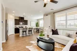 Photo #3: 6183035 Listing