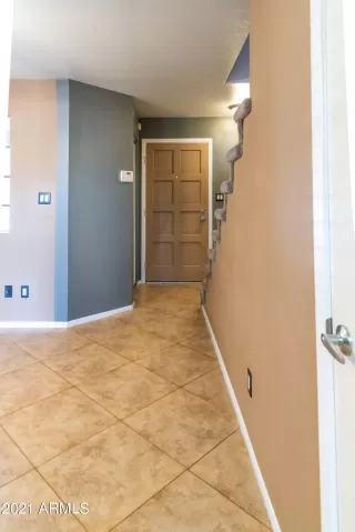 Photo #5: 6183072 Listing