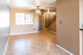 Photo #6: 6183072 Listing