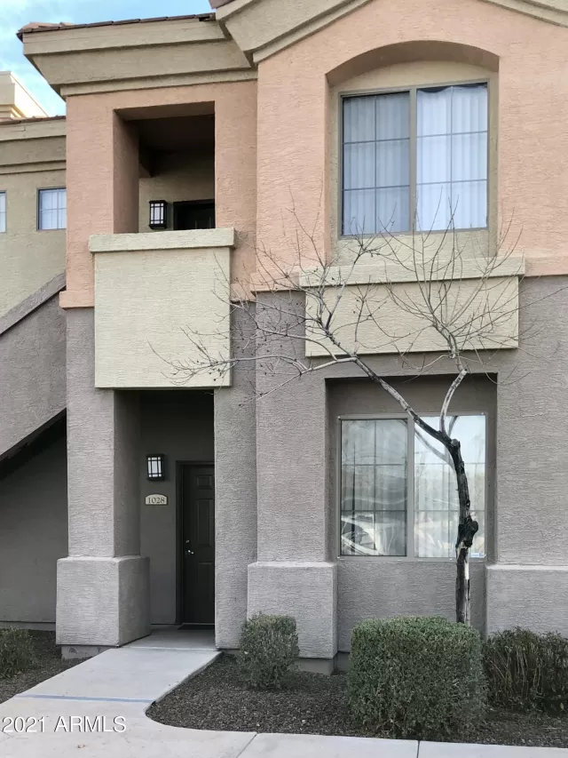 MLS: 6183136 Condo For Sale