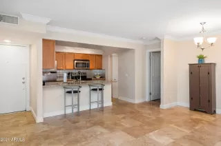 Photo #4: 6183160 Listing