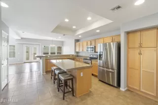 Photo #2: 6183243 Listing 