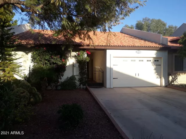 MLS: 6183470 Condo For Sale