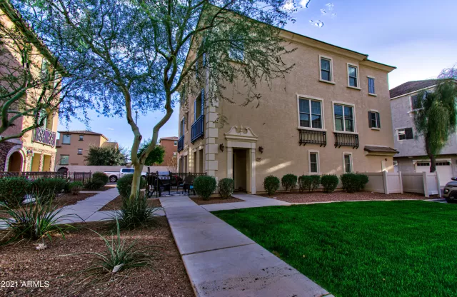 MLS: 6183621 Condo For Sale