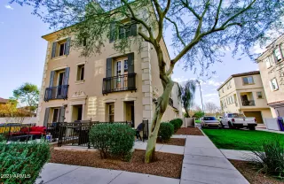 Photo #1: 6183621 Listing 