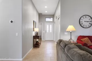 Photo #5: 6183669 Listing