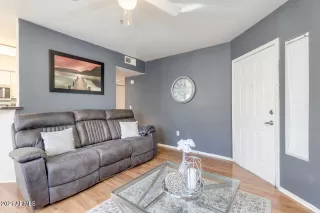 Photo #5: 6183737 Listing