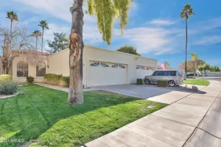 Photo #2: 6183858 Listing 