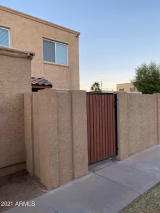 Photo #2: 6183932 Listing