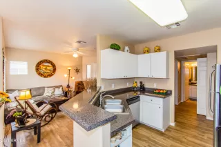 Photo #6: 6183976 Listing