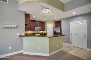 Photo #1: 6184042 Listing 