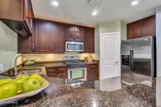 Photo #4: 6184042 Listing 