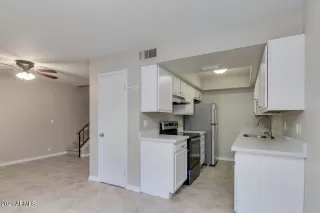 Photo #3: 6184088 Listing 