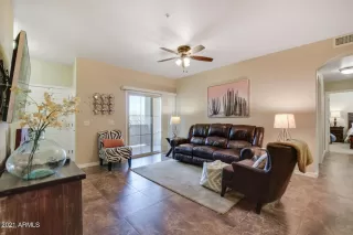 Photo #4: 6184246 Listing