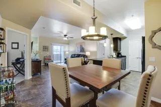 Photo #6: 6184246 Listing