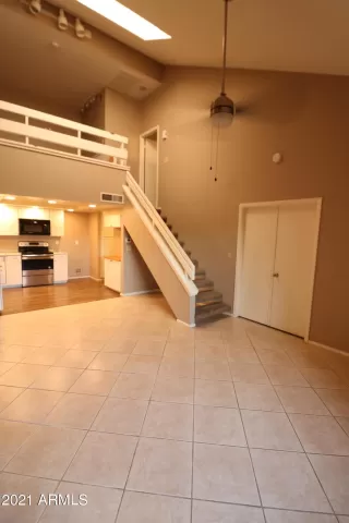 Photo #3: 6184266 Listing