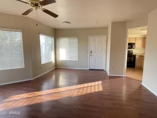 Photo #6: 6184285 Listing 