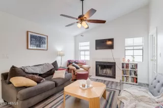 Photo #3: 6184289 Listing