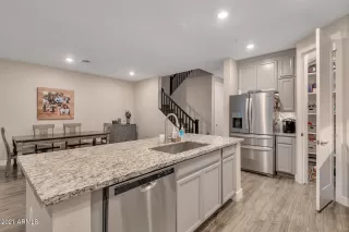 Photo #1: 6184646 Listing