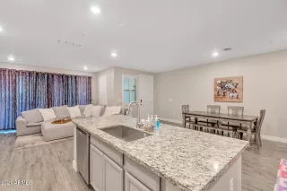 Photo #4: 6184646 Listing