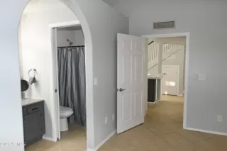 Photo #6: 6184762 Listing